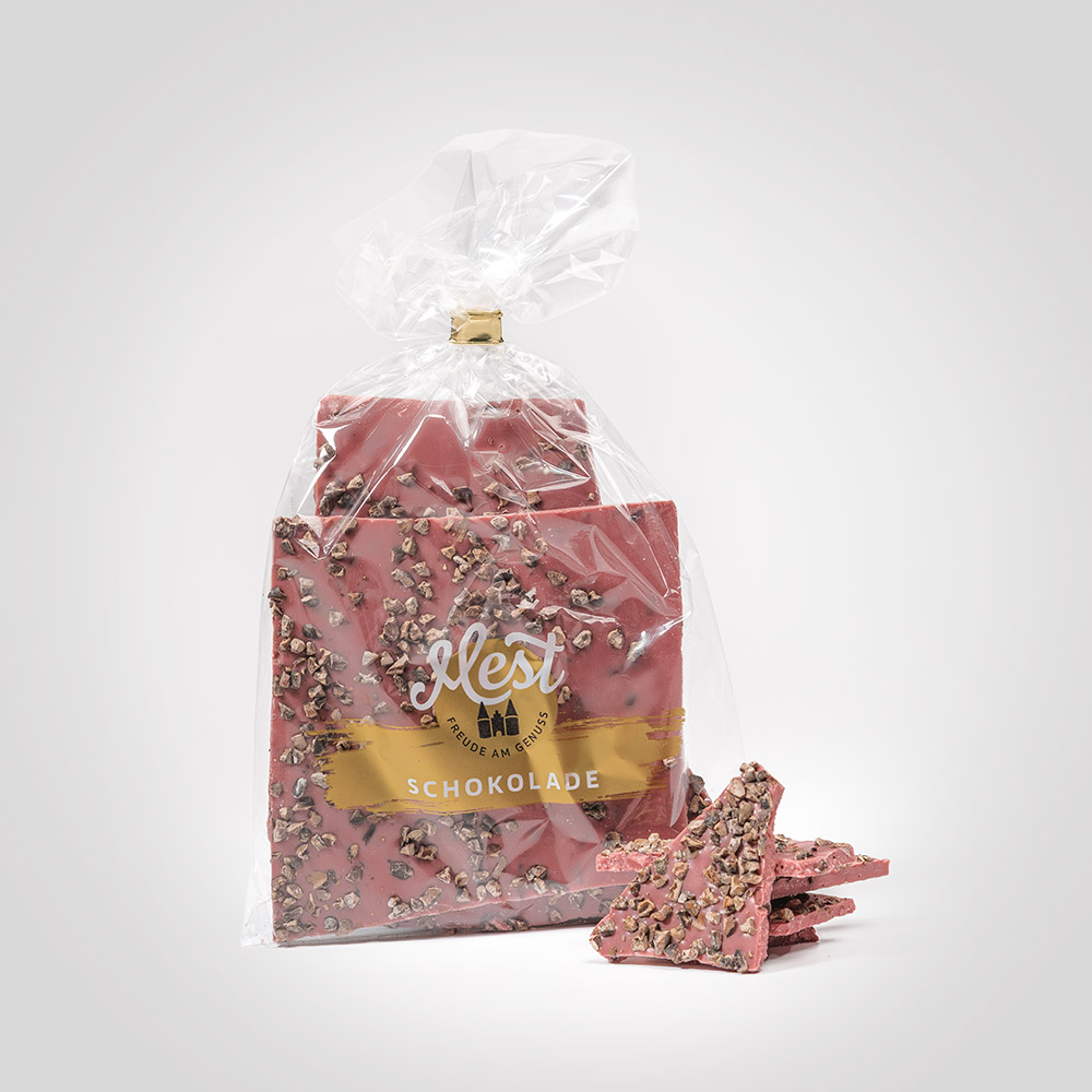 Bruchschokolade Ruby mit gerösteten Kakaobohnen Bruchschokolade Ruby mit gerösteten Kakaobohnen
