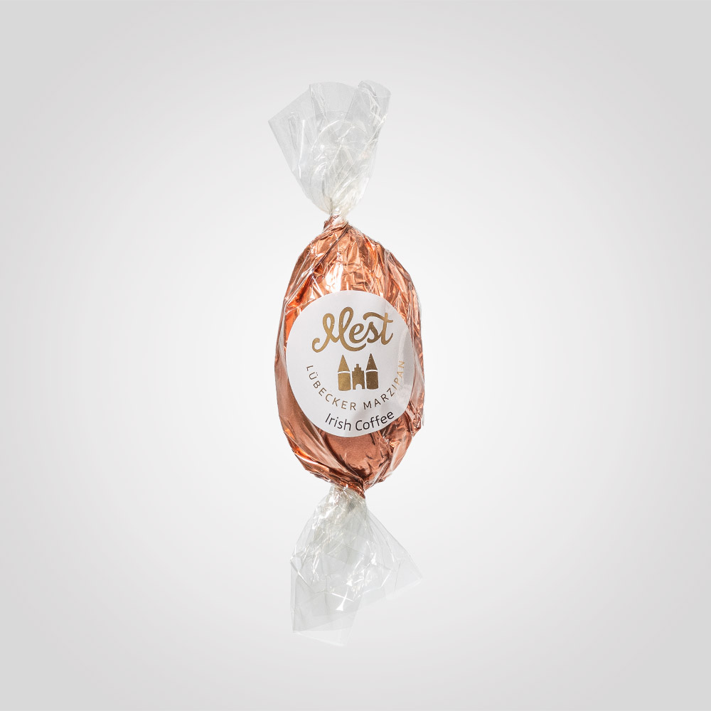 Lübecker Marzipan-Ei mit Irish Coffee g.g.A. in Vollmilchschokolade